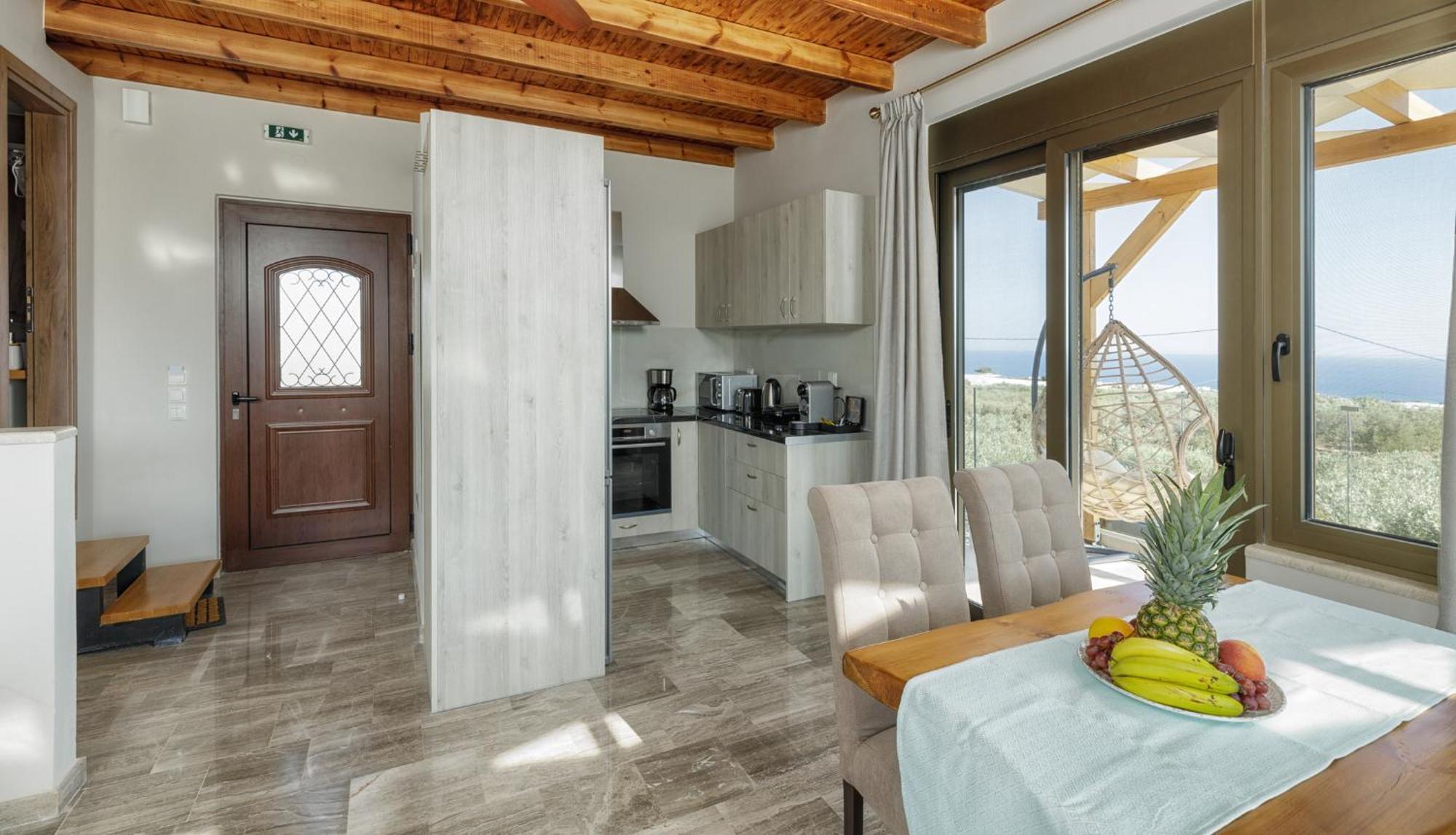 Mediterranean View Villa Makrýgialos Екстериор снимка