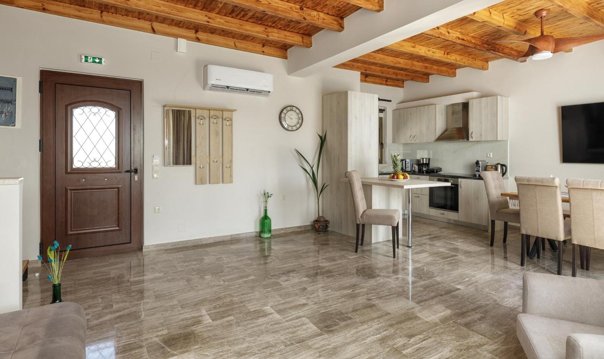 Mediterranean View Villa Makrýgialos Екстериор снимка