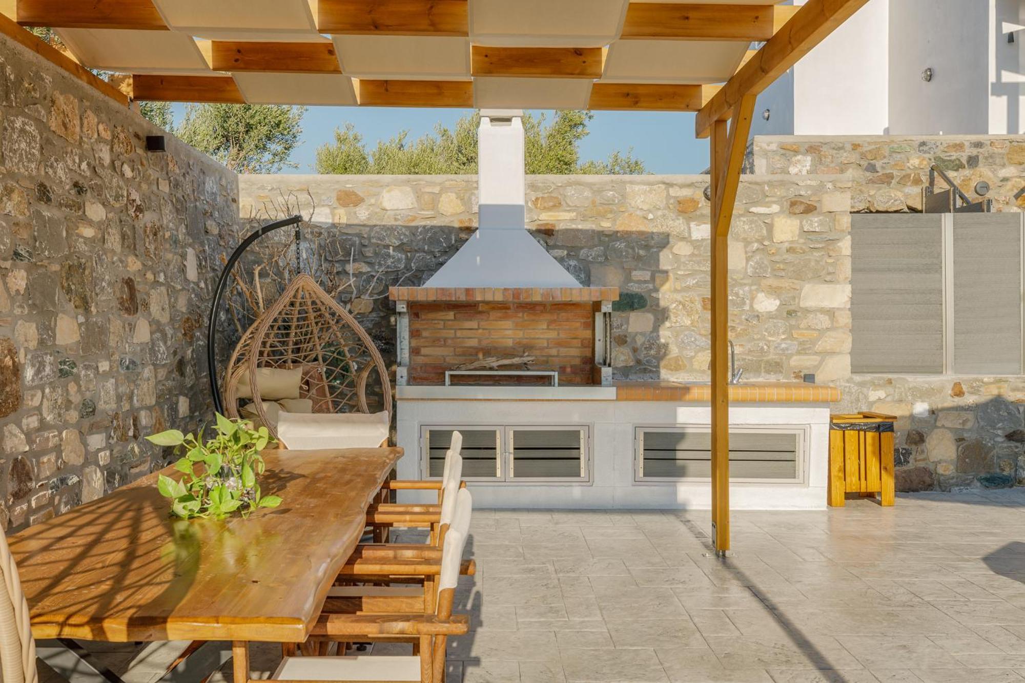 Mediterranean View Villa Makrýgialos Екстериор снимка