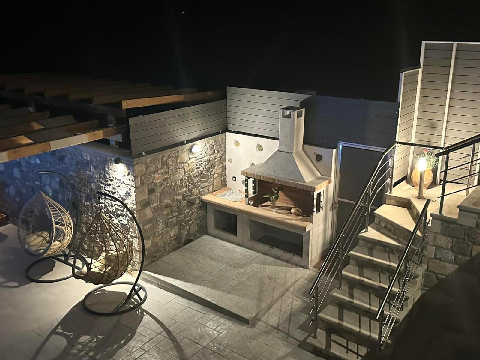 Mediterranean View Villa Makrýgialos Екстериор снимка